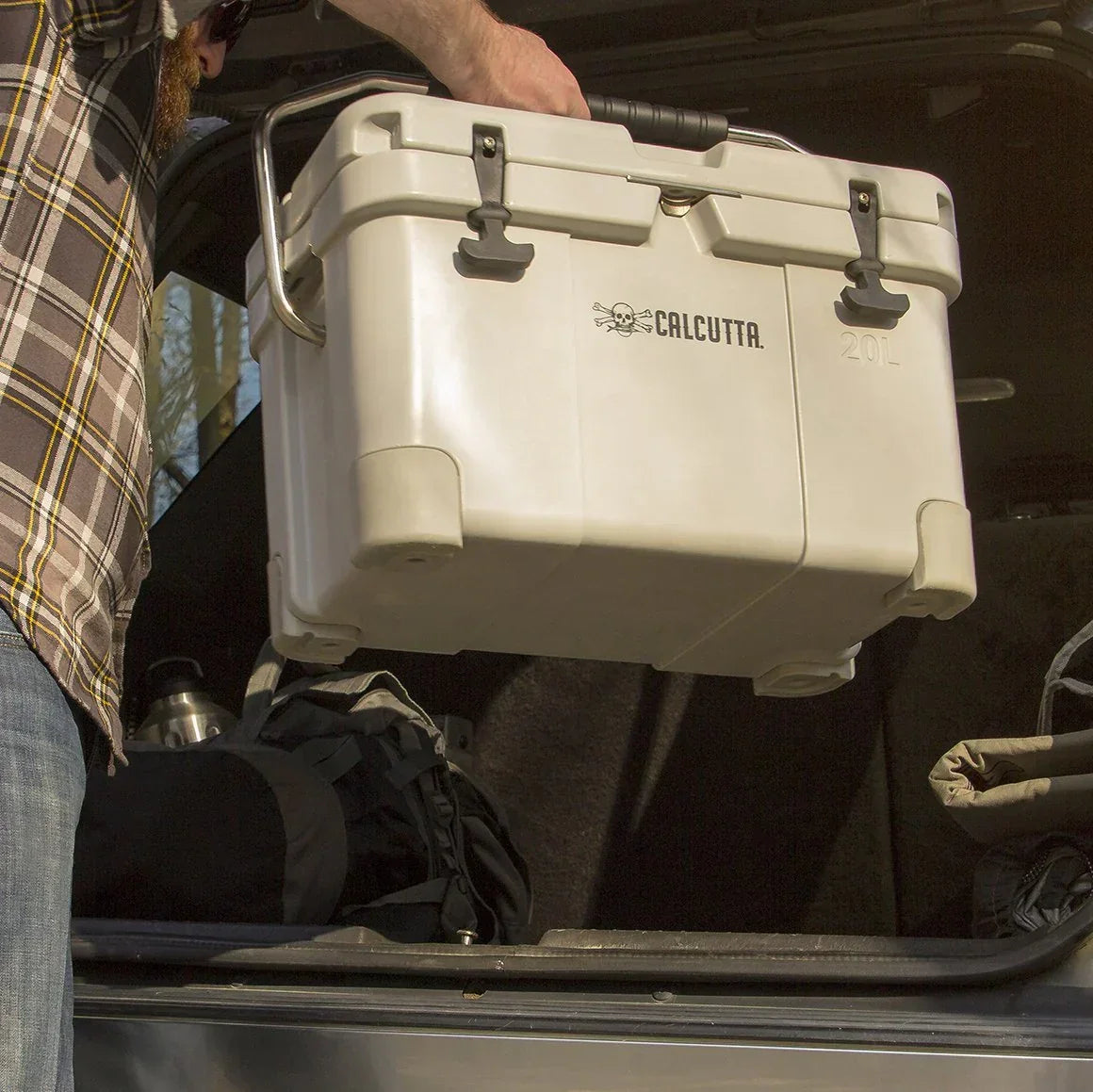Outdoor cooler with insulated design for camping and picnics
