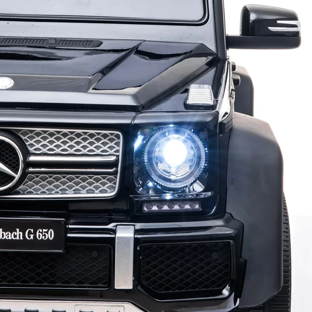 Black Mercedes Maybach G 650 toy car front grille with LED headlights
