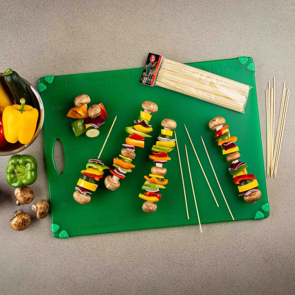 TableCraft 10' Bamboo Skewers, Pack of 100 - Image 4