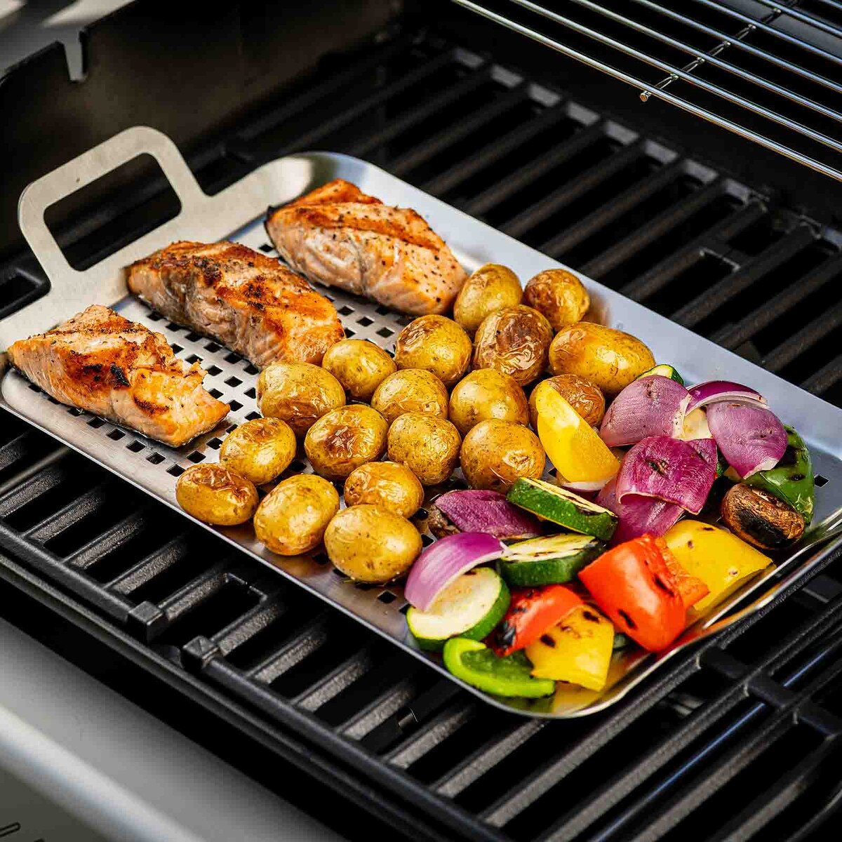 TableCraft Large Grilling Tray with Handles - Image 5