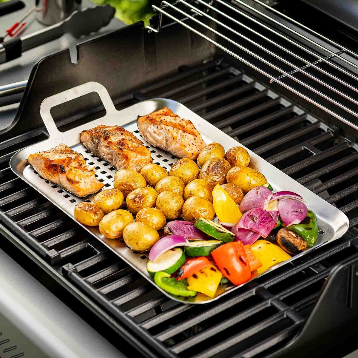 TableCraft Large Grilling Tray with Handles - Image 4