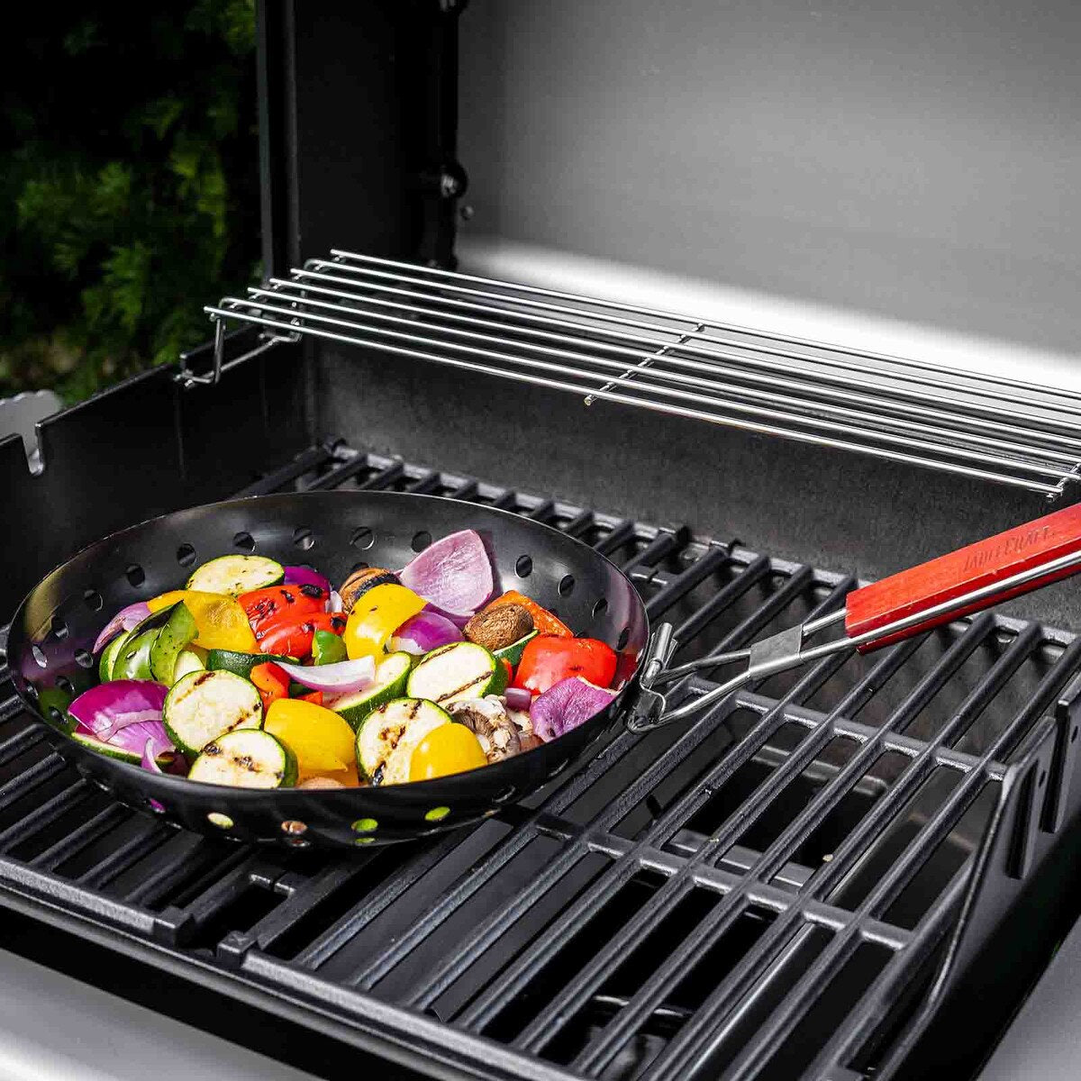 TableCraft Round Grilling Wok With Handle - Image 10