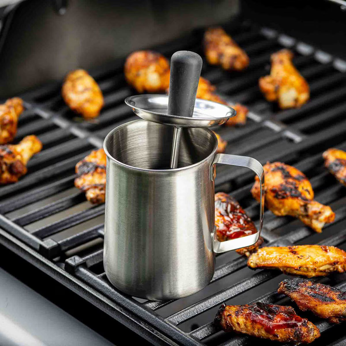 TableCraft 16 oz Sauce Pot With Silicone Basting Brush - Image 10