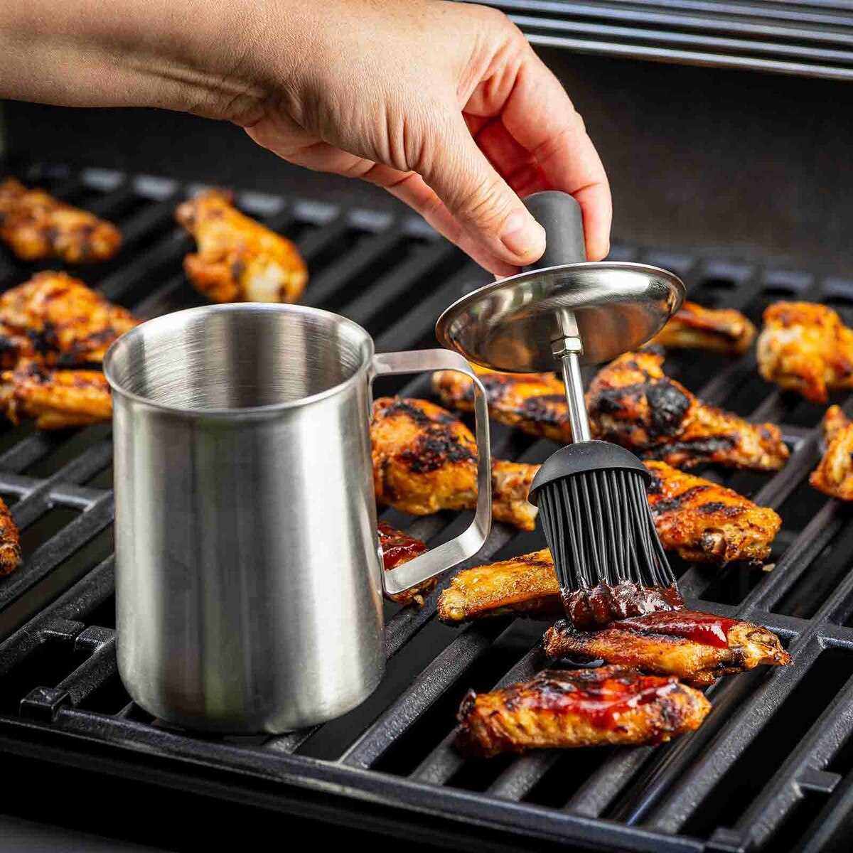 TableCraft 16 oz Sauce Pot With Silicone Basting Brush - Image 12
