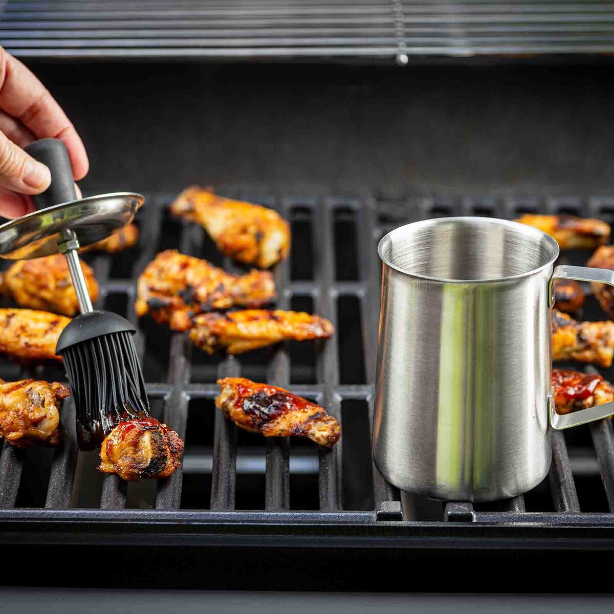 TableCraft 16 oz Sauce Pot With Silicone Basting Brush - Image 15