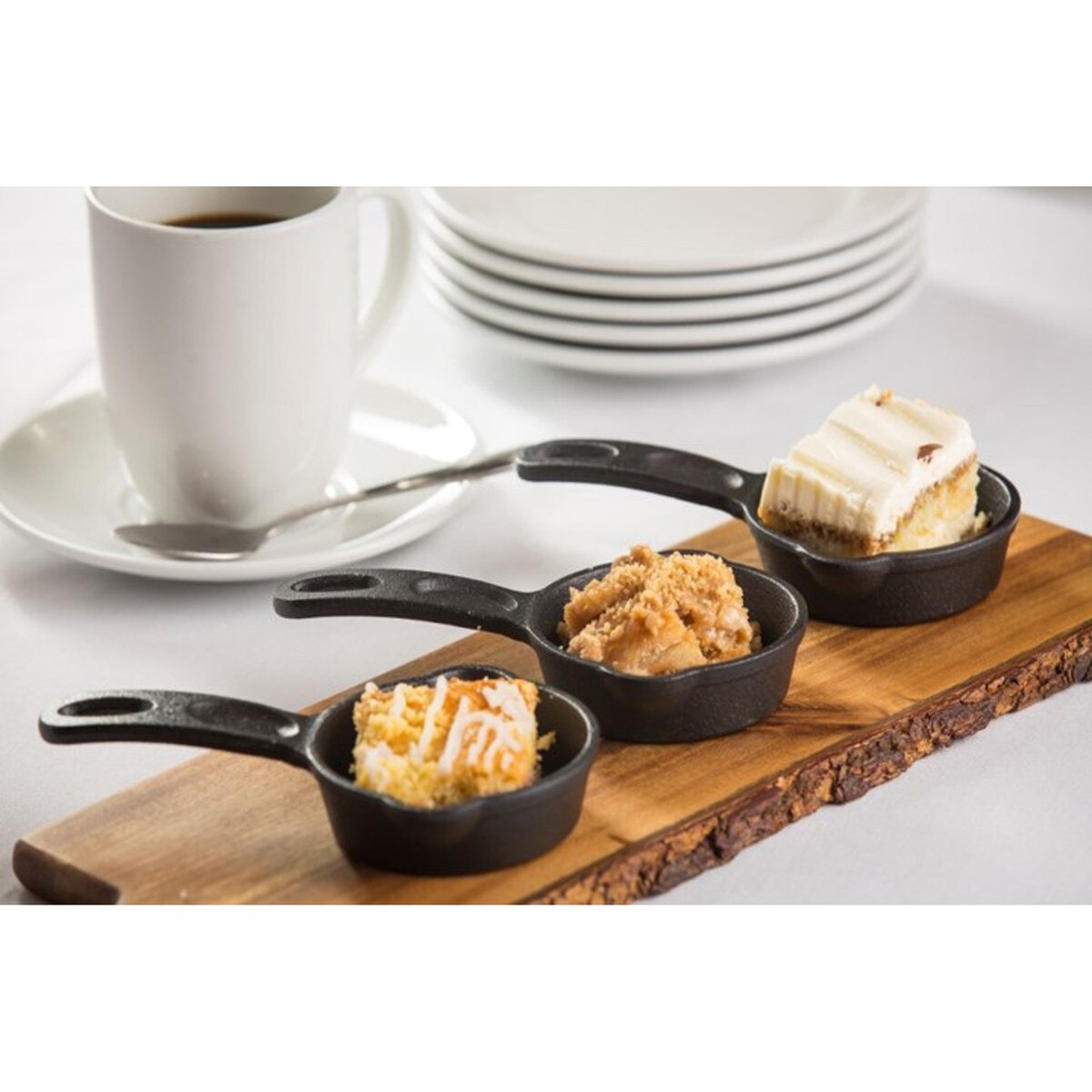 TableCraft Cast Iron Cookware 4' Round Mini Skillet - Image 5