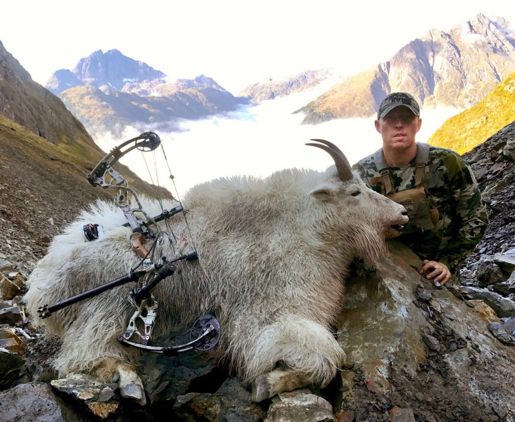 Ultimate Predator Mountain Goat Stalker Decoy - Image 7