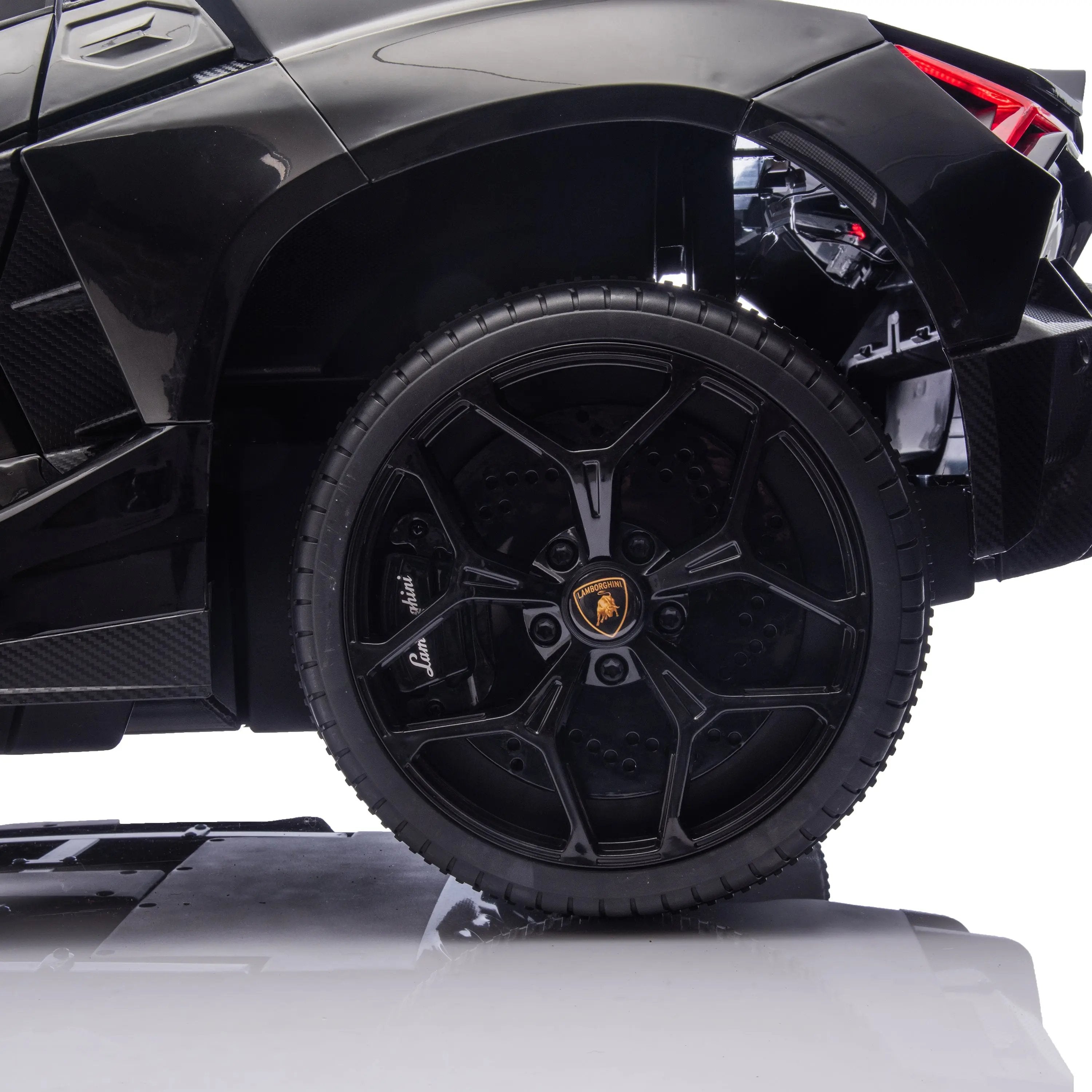 Lamborghini Revuelto 24V Ride-on - Image 23