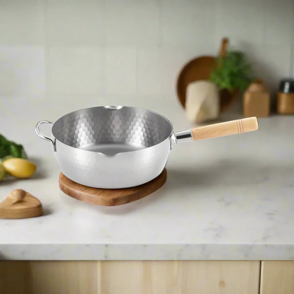 Yoshikawa Yukihira 24 cm Pot Stainless Steel | 3.6 L with Wooden Handle