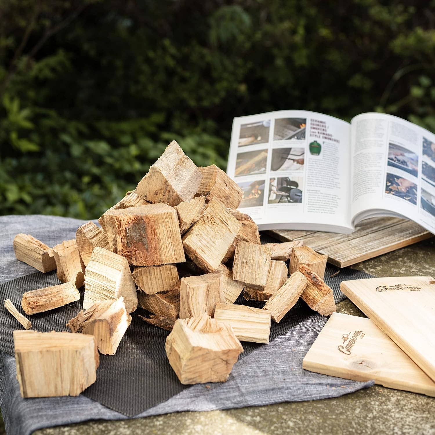 Camerons Mesquite Smoking Wood Chunks – 420 cu. in. - Image 2