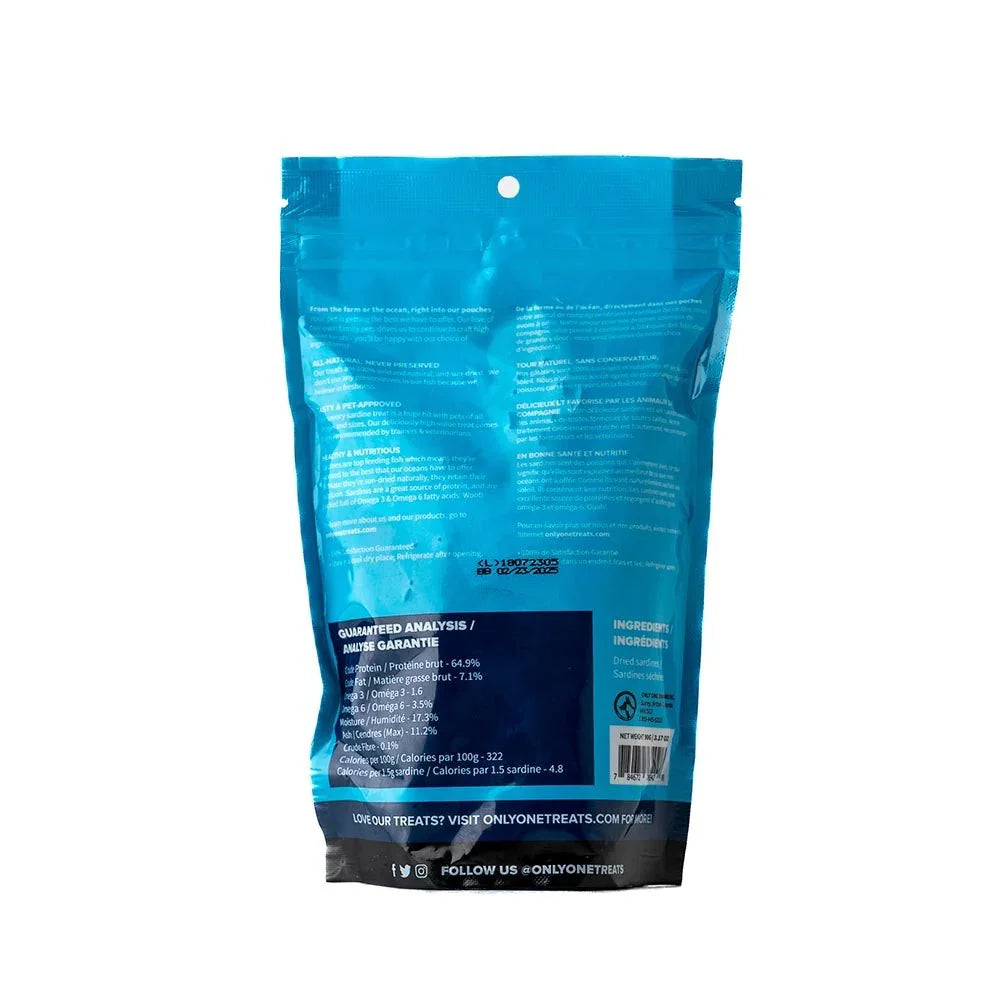 Back of blue dried sardines 90g pet treat bag with nutrition facts and ingredients