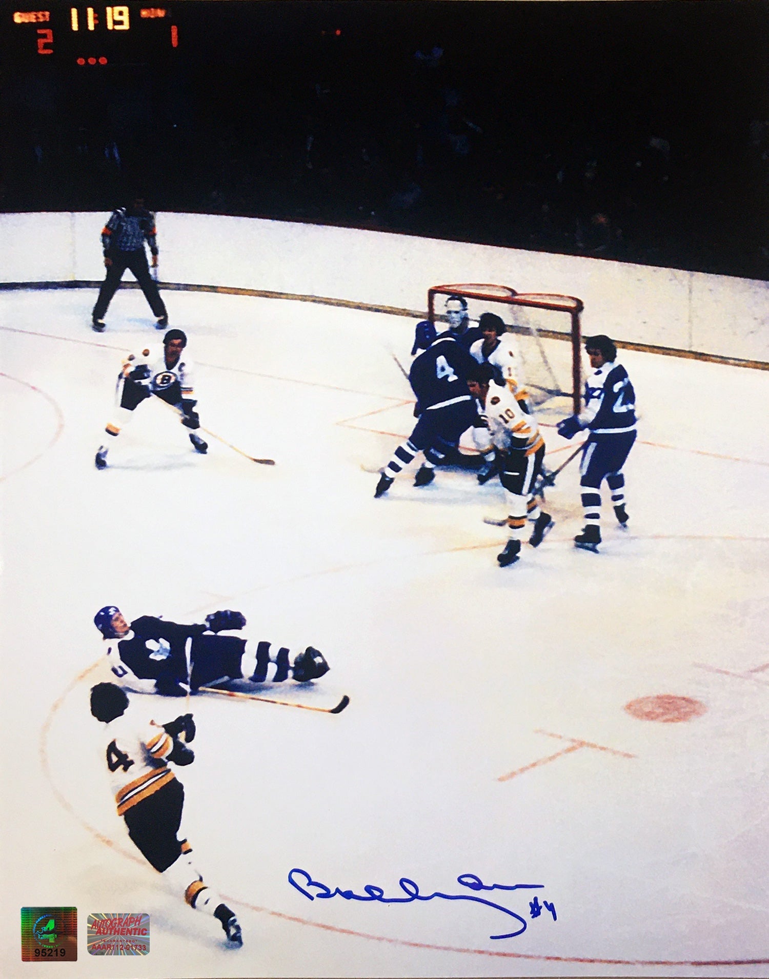 BOBBY ORR SIGNED 11X14 PHOTO - SHOT ON GOAL VS TORONTO