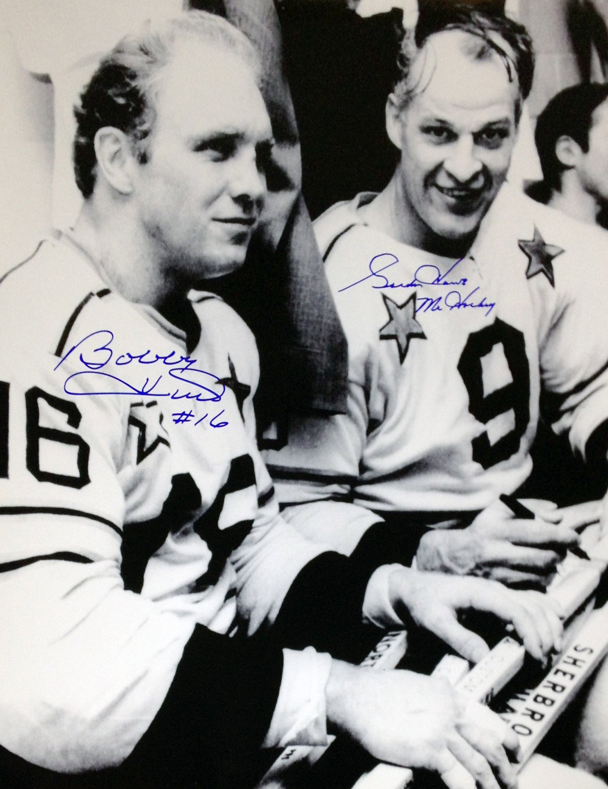 BOBBY HULL & GORDIE HOWE DUAL?SIGNED 11X14 PHOTO – CHICAGO BLACKHAWKS & DETROIT RED WINGS NHL AUTOGRAPH (14' X 11') – AUTOGRAPHED MEMORABILIA DISPLAY – AUTHENTIC SIGNED COLLECTIBLE
