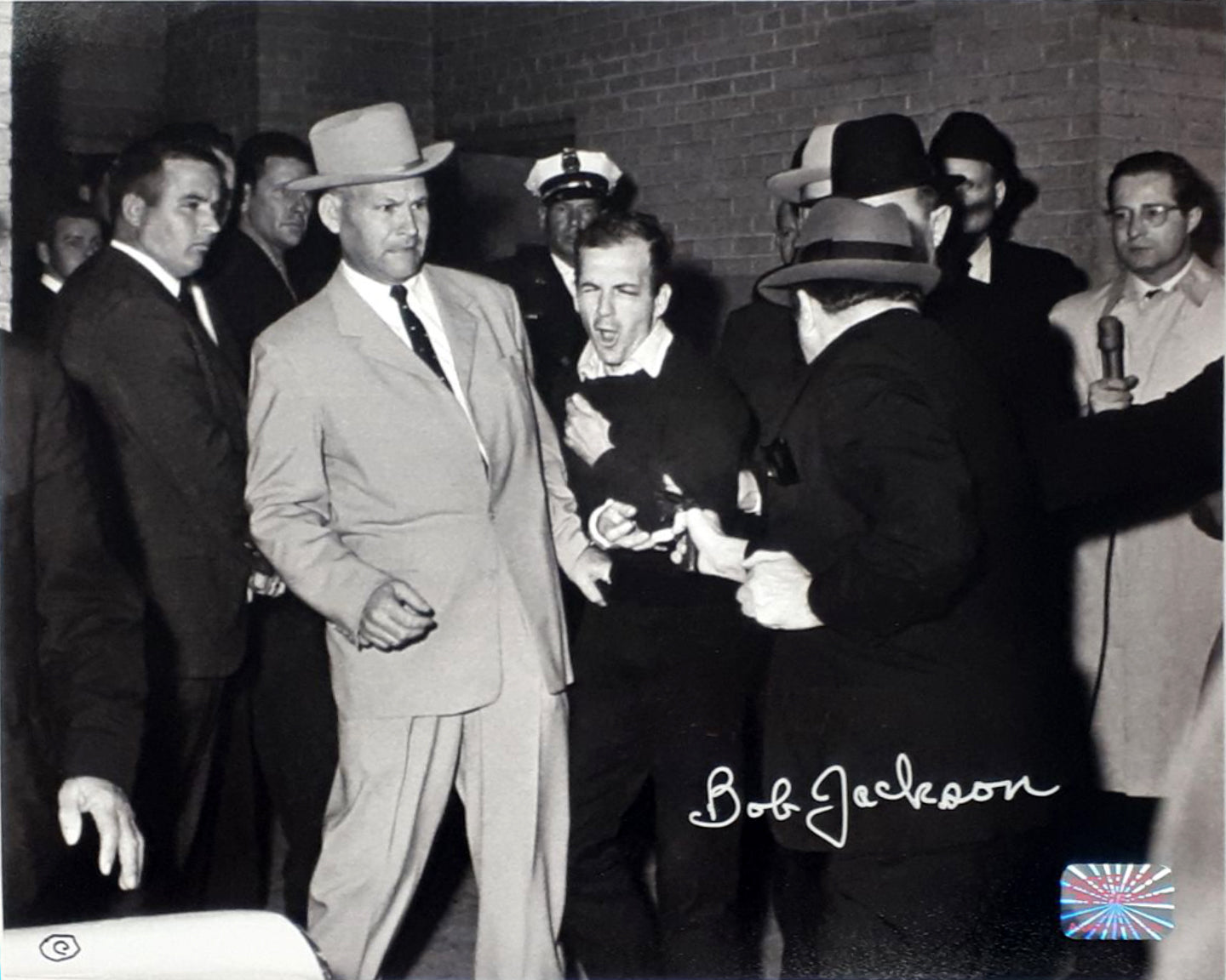 ROBERT JACKSON SIGNED 8' X 10' HISTORIC JFK MOMENT PHOTO – PULITZER PRIZE-WINNING SHOT