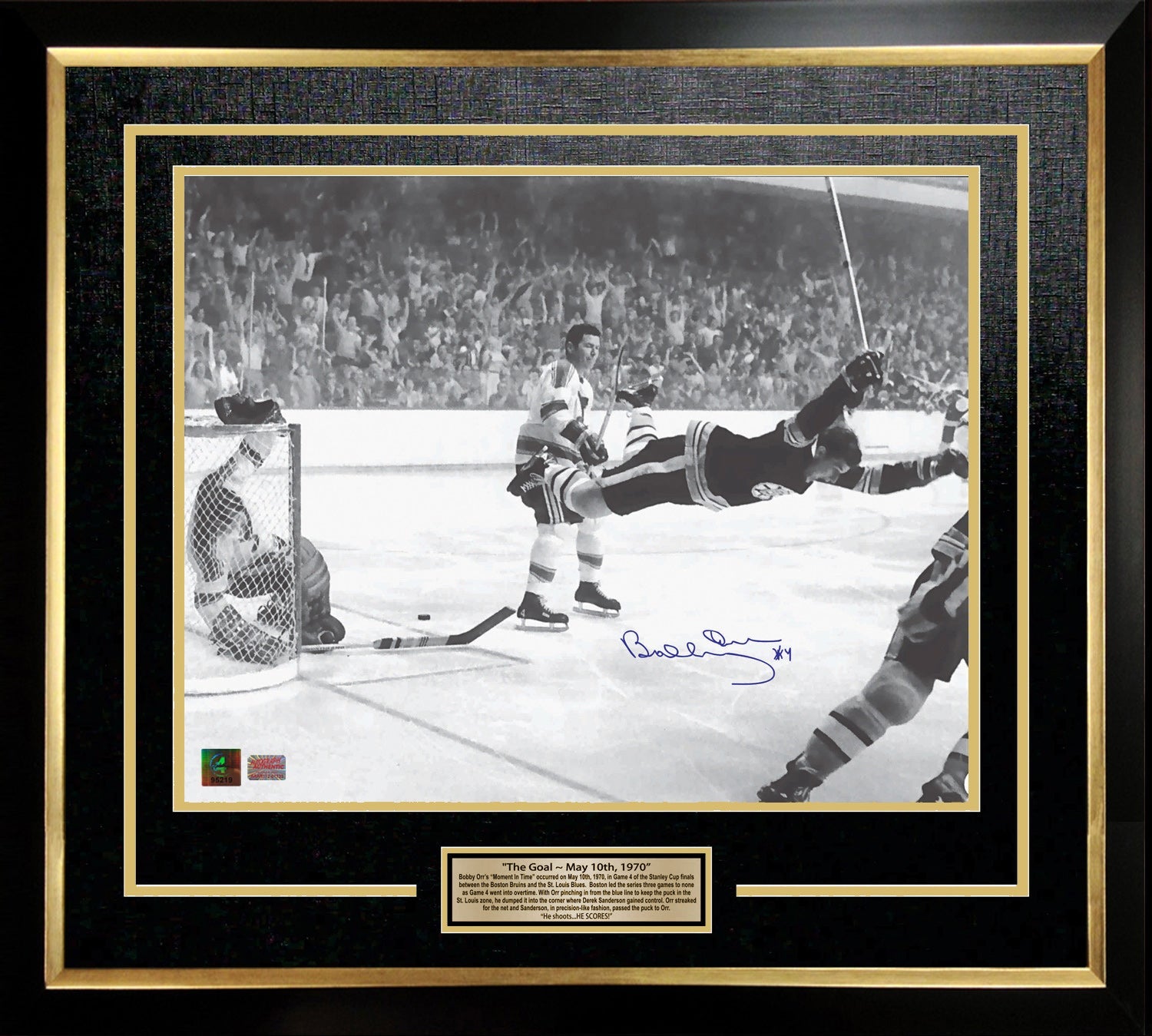 BOBBY ORR 'THE GOAL' SIGNED 16X20 FRAMED PHOTO - BOSTON BRUINS (24' BY 20')