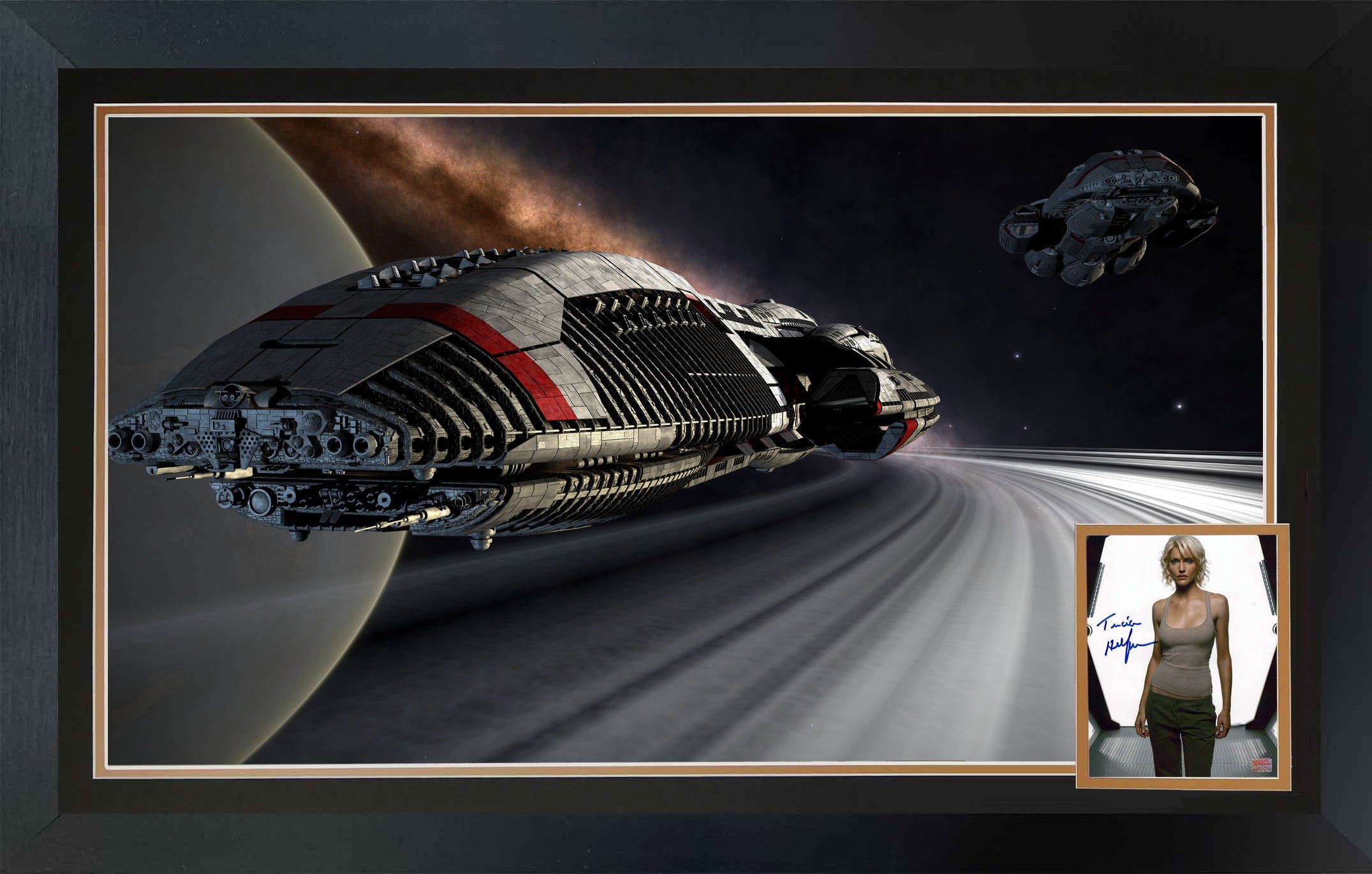 TRICIA HELFER SIGNED BATTLESTAR GALACTICA SPACESHIP FRAME - SCI-FI FRAME 38'X28'