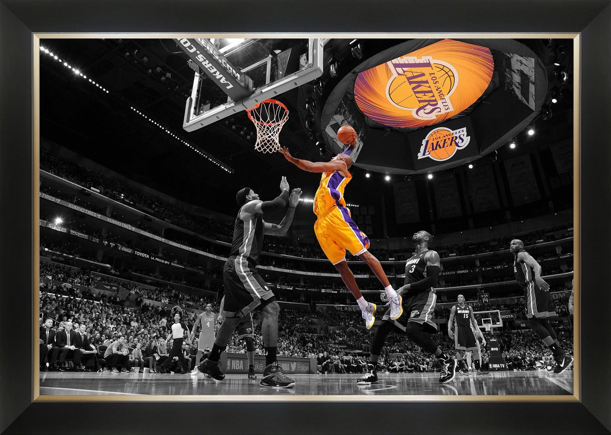 KOBE BRYANT DUNKING ON LEBRON JAMES FRAMED - LA LAKERS VS MIAMI HEAT 33'X23'
