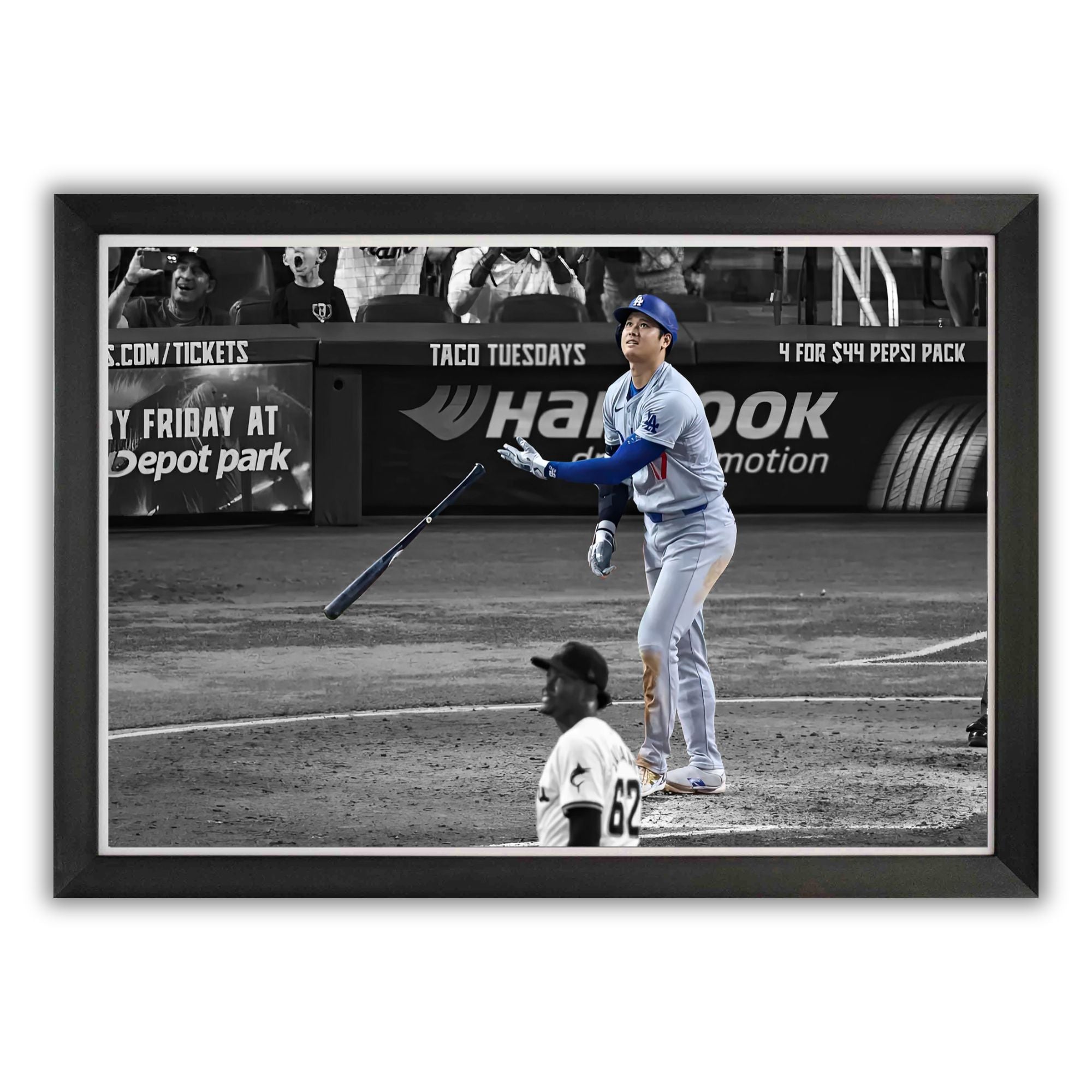 SHOHEI OHTANI FRAMED CANVASRECORD SETTING 50TH HOME RUN - LA DODGERS 33'X23'