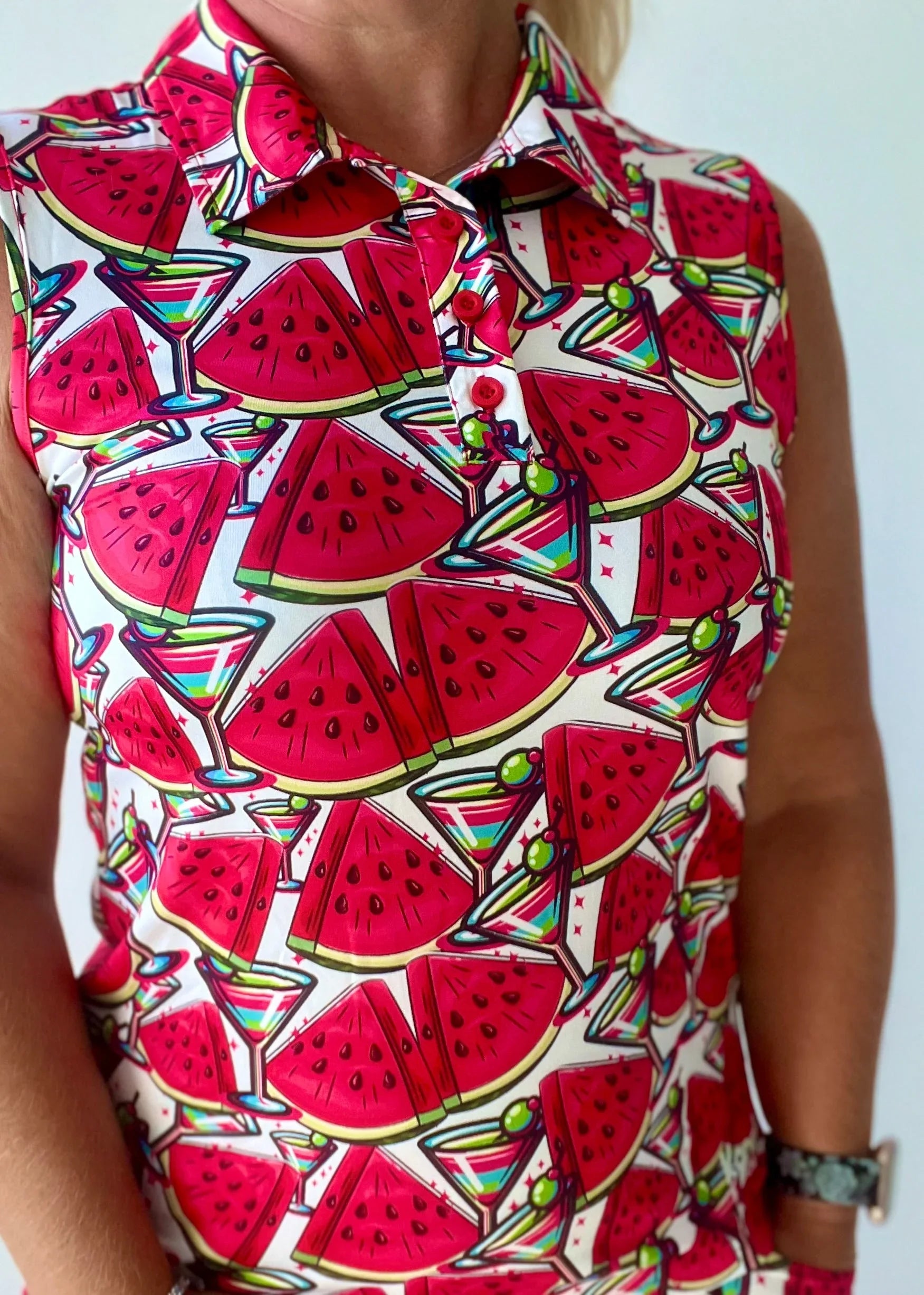 Sleeveless shirt with vibrant watermelon and martini print pattern