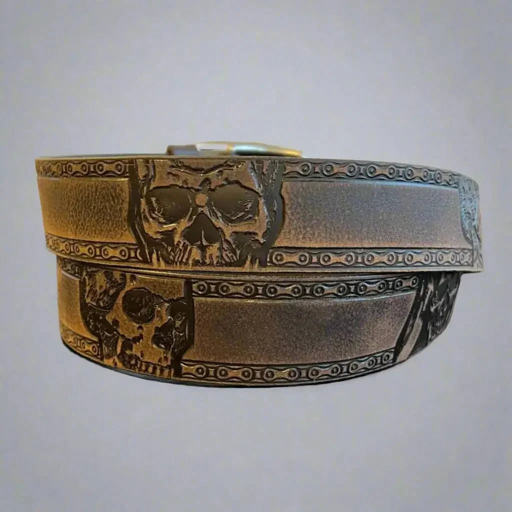 Men's grain leather belt with embossed skull chain design and removable buckle