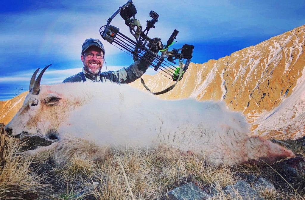 Ultimate Predator Mountain Goat Stalker Decoy - Image 5