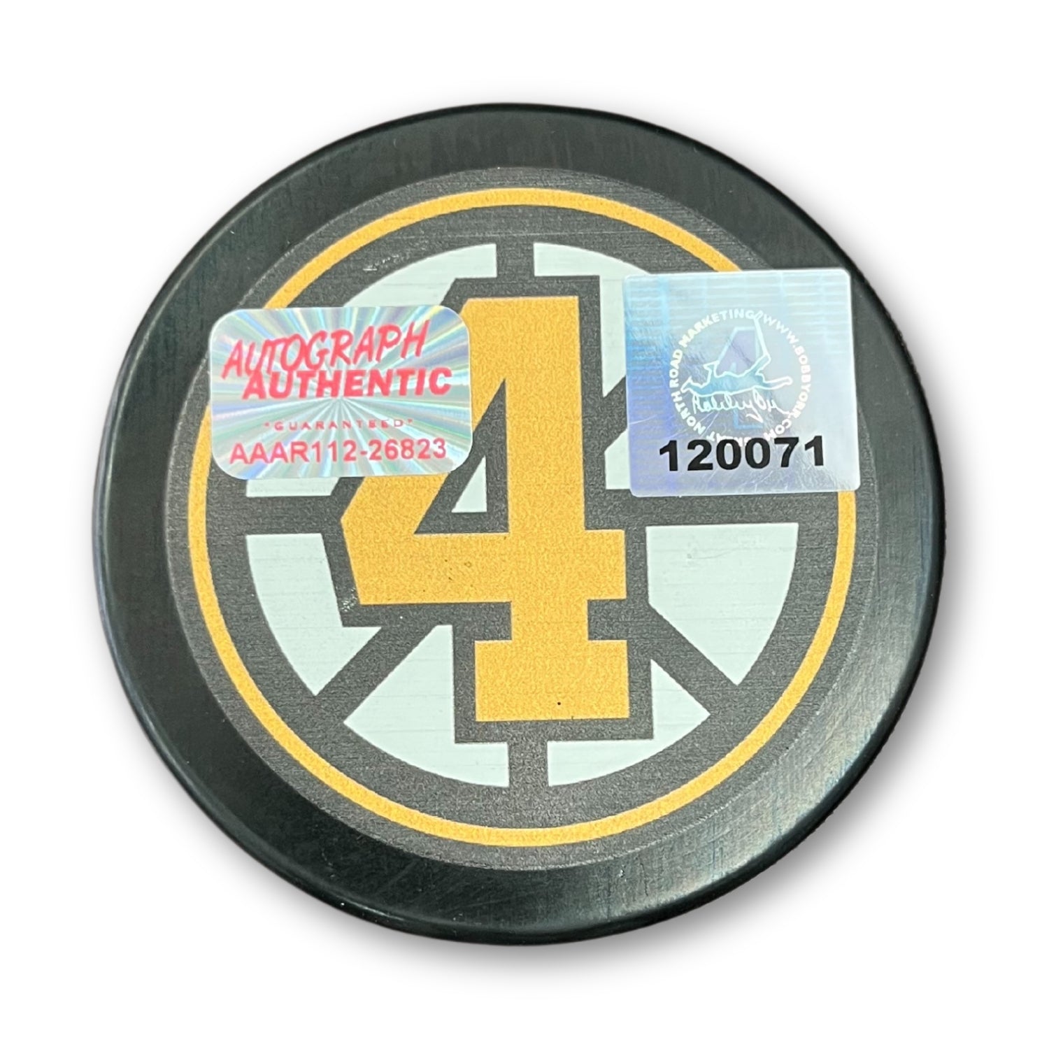 BOBBY ORR SIGNED FLYING GOAL HOCKEY PUCK - BOSTON BRUINS
