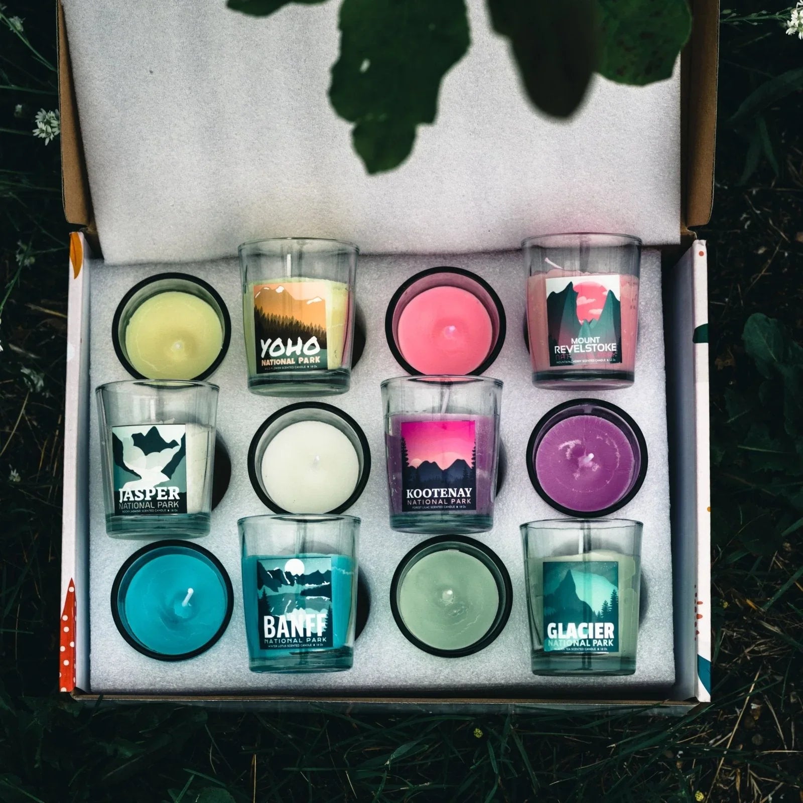 Set of 6 Canadian national parks scented candles in glass jars, assorted colors in box