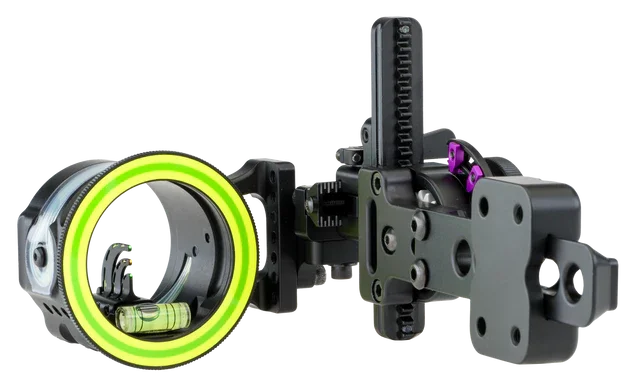Adjustable single pin bow sight with bright green ring and built-in bubble level