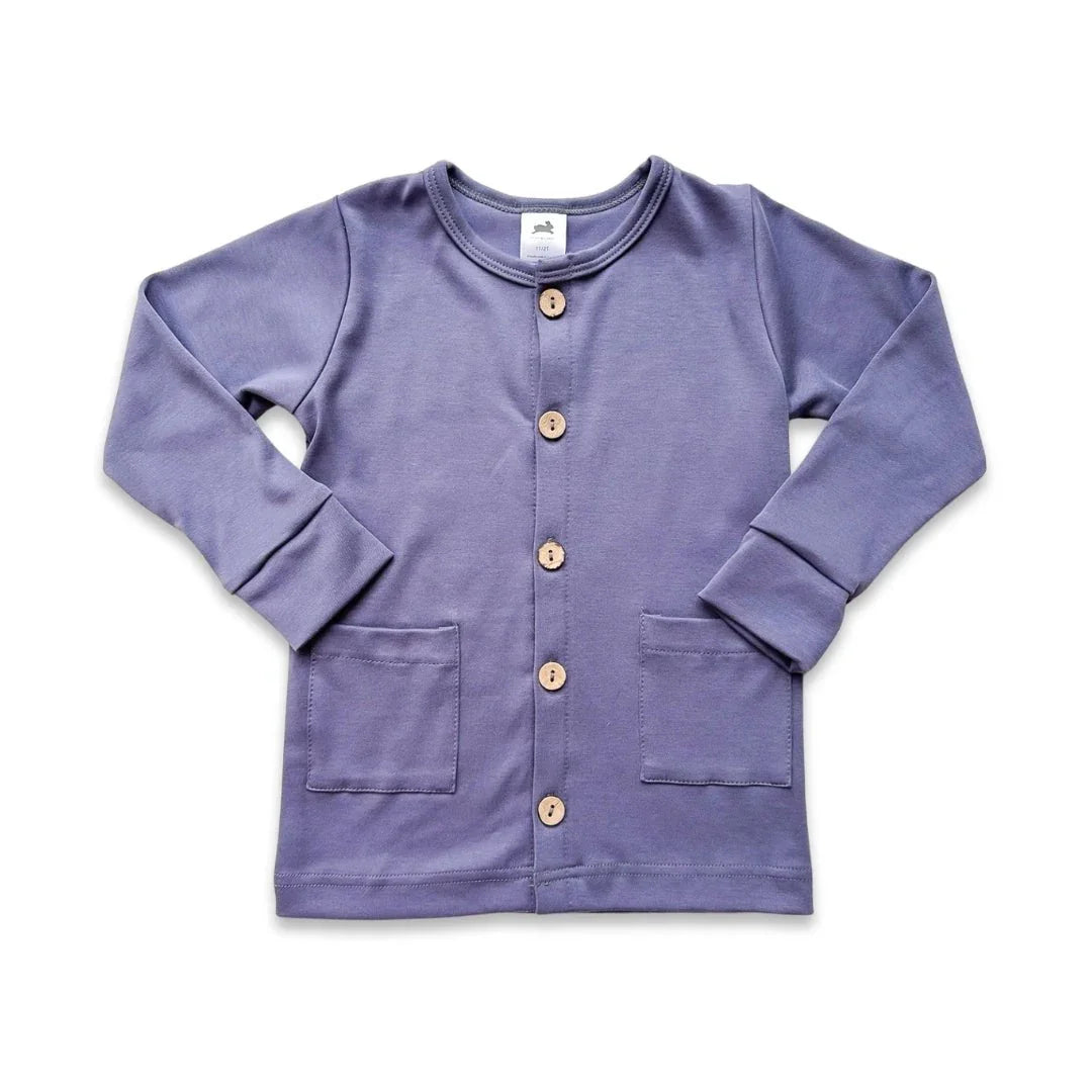 Youth bamboo cardigan in purple with wooden buttons and front pockets on white background