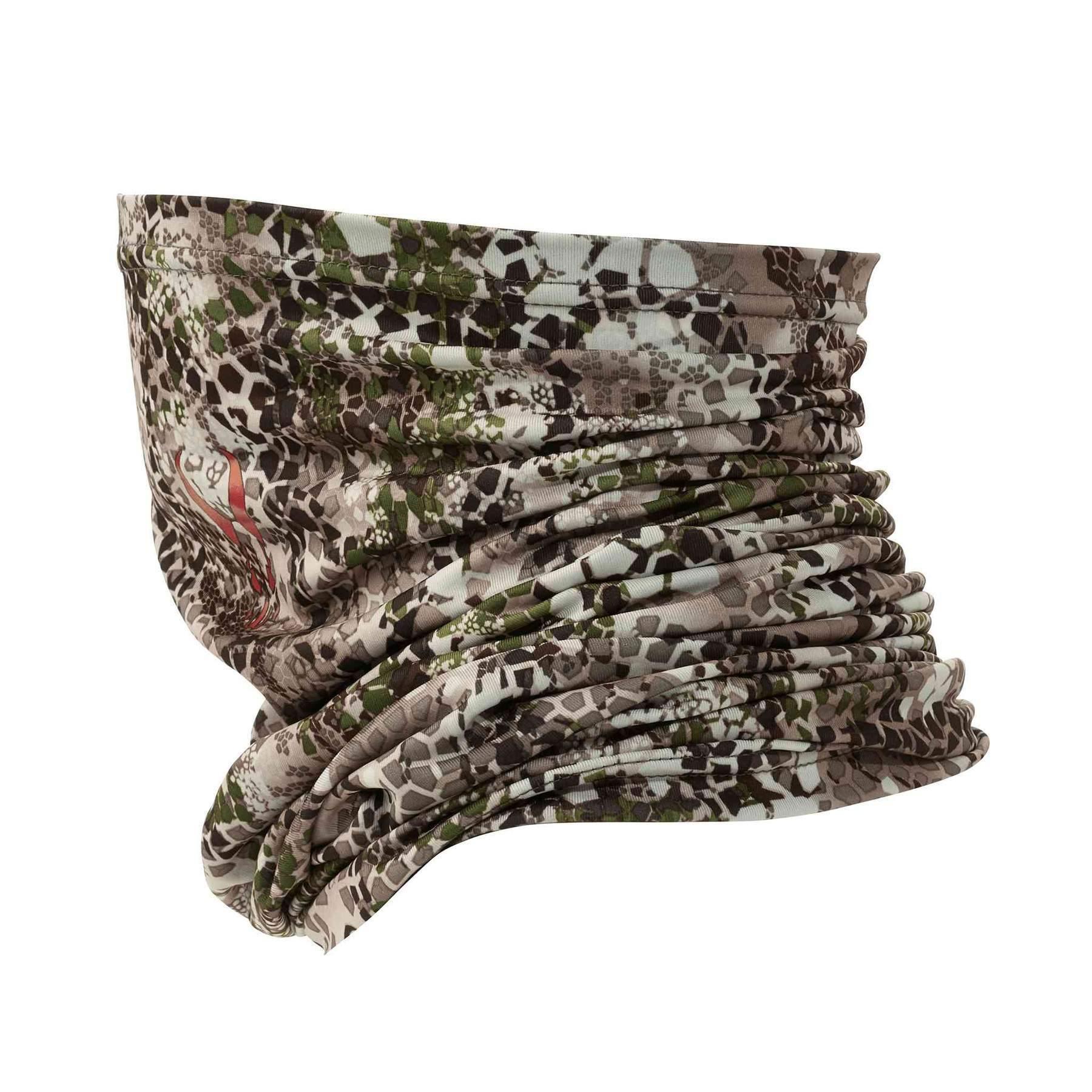 Badlands Algus Neck Gaiter in camouflage pattern, outdoor sports apparel