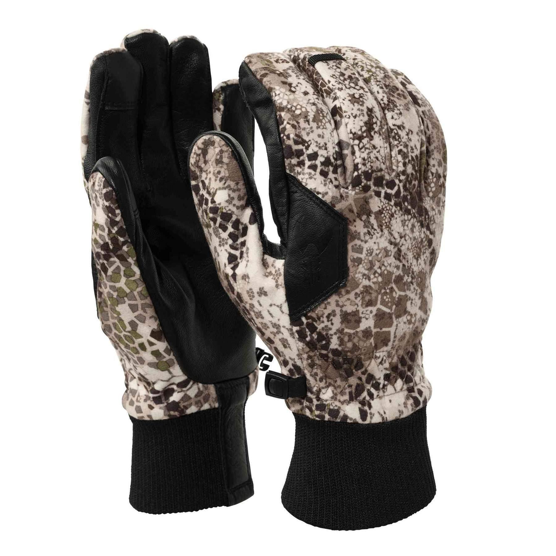 Badlands hybrid camo gloves with black palms and cuffs, outdoor hunting gear